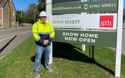 A warm welcome to Dean, our newest Assistant Site Manager at Redcliffe Homes!
