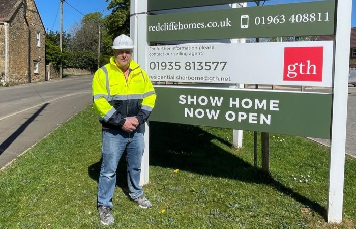A warm welcome to Dean, our newest Assistant Site Manager at Redcliffe Homes!