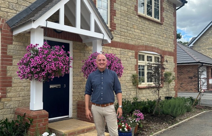 Strengthening our sales leadership to support continued growth